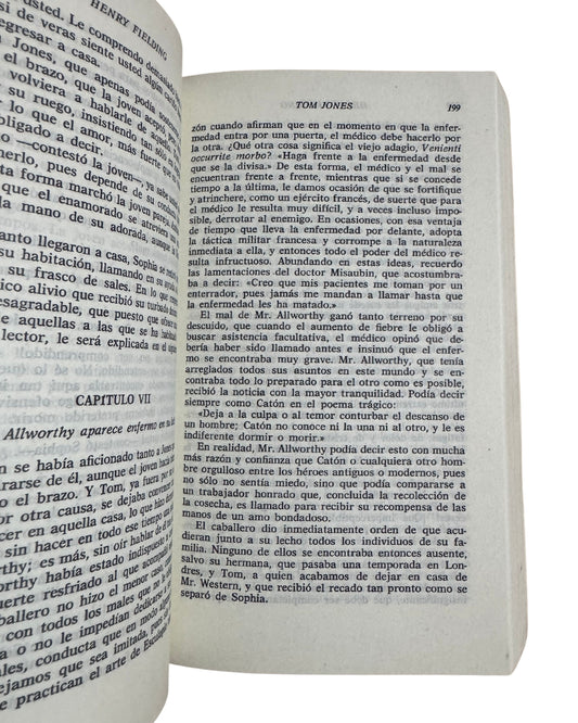 Tom Jones - Henry Fielding